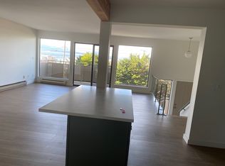 445 S State St, Bellingham, WA 98225