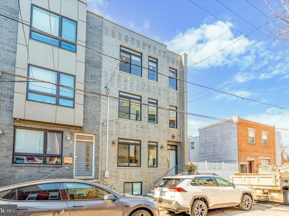 2108 E Arizona St, Philadelphia, PA 19125