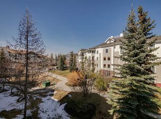 17 Country Village Bay NE #1310, Calgary, AB T3K 5Z3