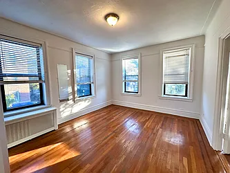 Rented by LRGNY Group, Inc.