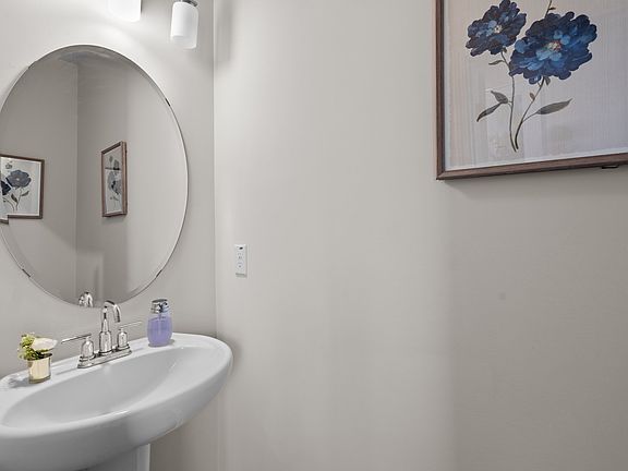 2nd image of 415 Sustainable Way
