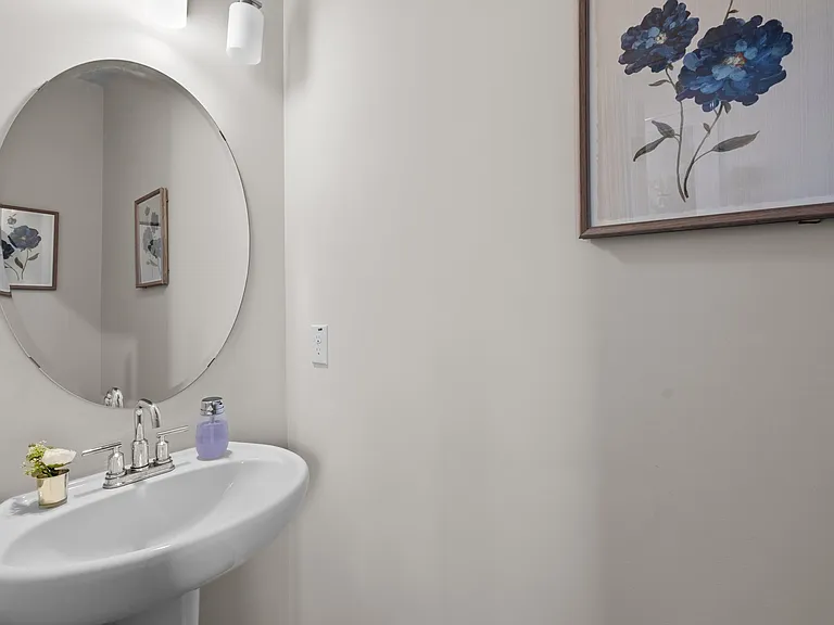 415 Sustainable Way — Photo 2