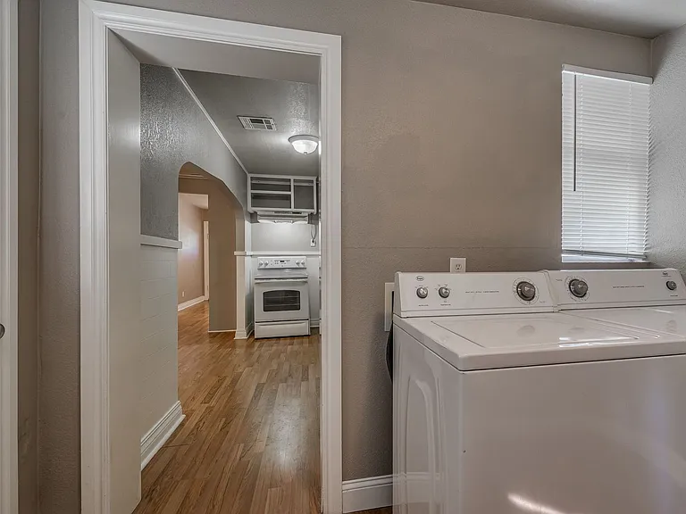 917 Fay Ave — Photo 10