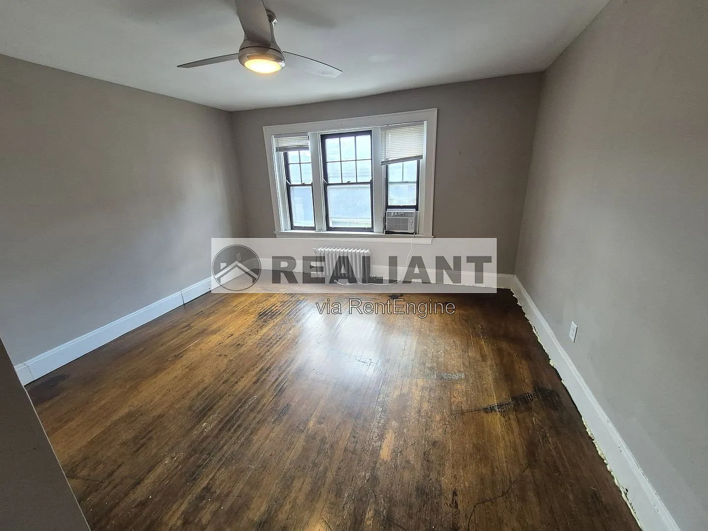 2 bed, 1.0 bath, $1,295 — Photo 4