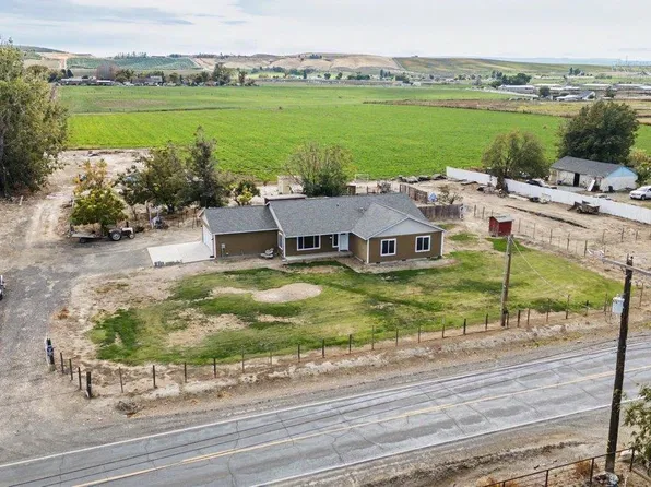 2680 Van Belle Rd, Outlook, WA 98938