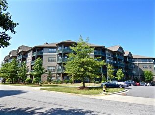 9 Kenilworth Knl #304, Asheville, NC 28805