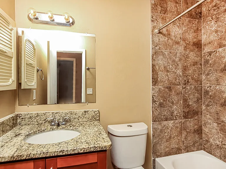 431 Veronica Ave NE — Photo 14