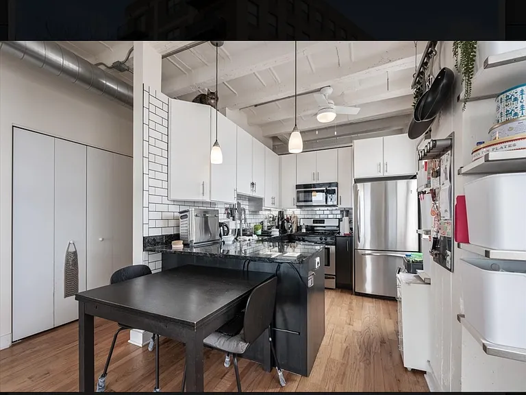 1791 W Howard St #405 — Photo 5