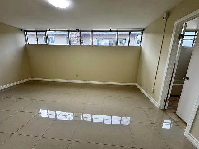 4238 Mary Ellen Ave — Photo 23
