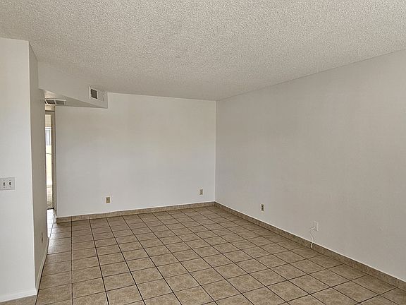 2nd image of 45 N Phyllis #101