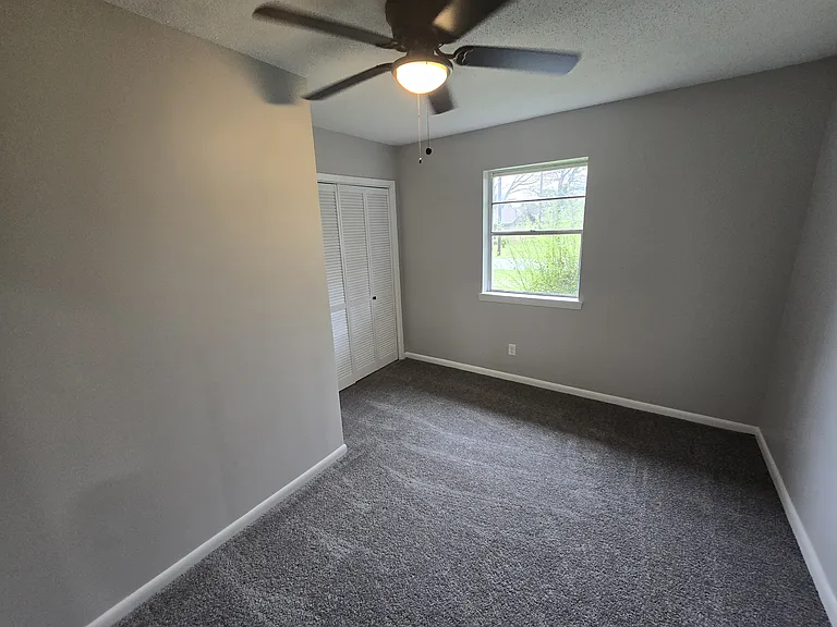 700 Barnes St — Photo 7