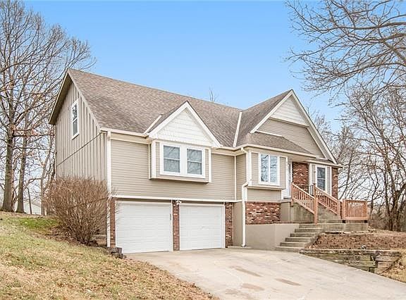 2nd image of 8417 Woodson Pl