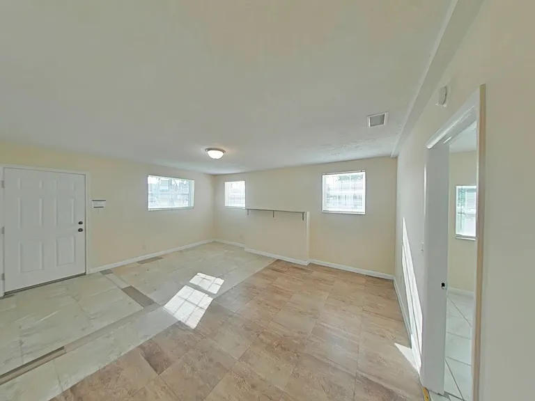 3903-3915 NW Gainesville Rd — Photo 2
