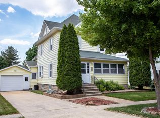 304 1st St SW, Tripoli, IA 50676