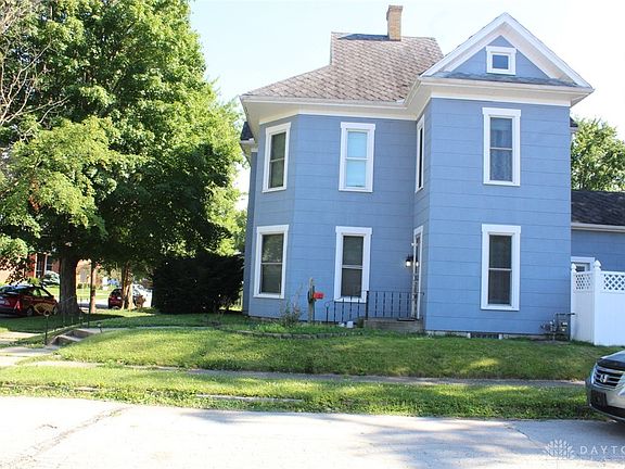 4th image of 400 Central Ave