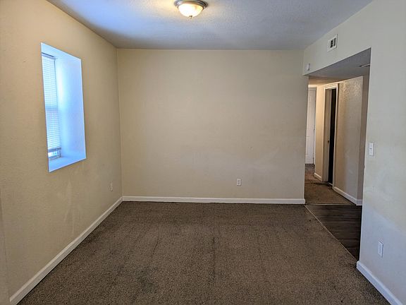 2nd image of 2912 E Linwood Blvd #3W