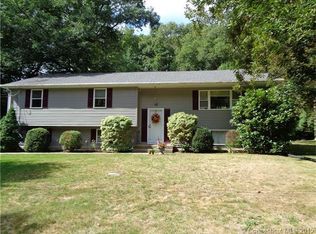 15 Pinecrest Rd, North Stonington, CT 06359