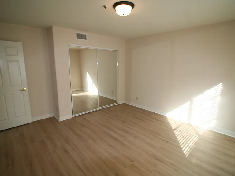 10387 Almayo Ave #1 — Photo 7