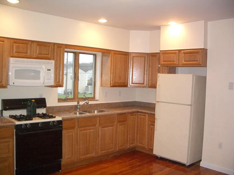 32 Saint John St #1 — Photo 3