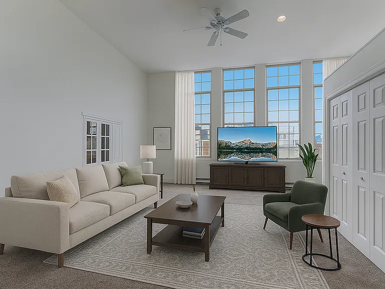 Franklin Manor Apartments — Photo 3