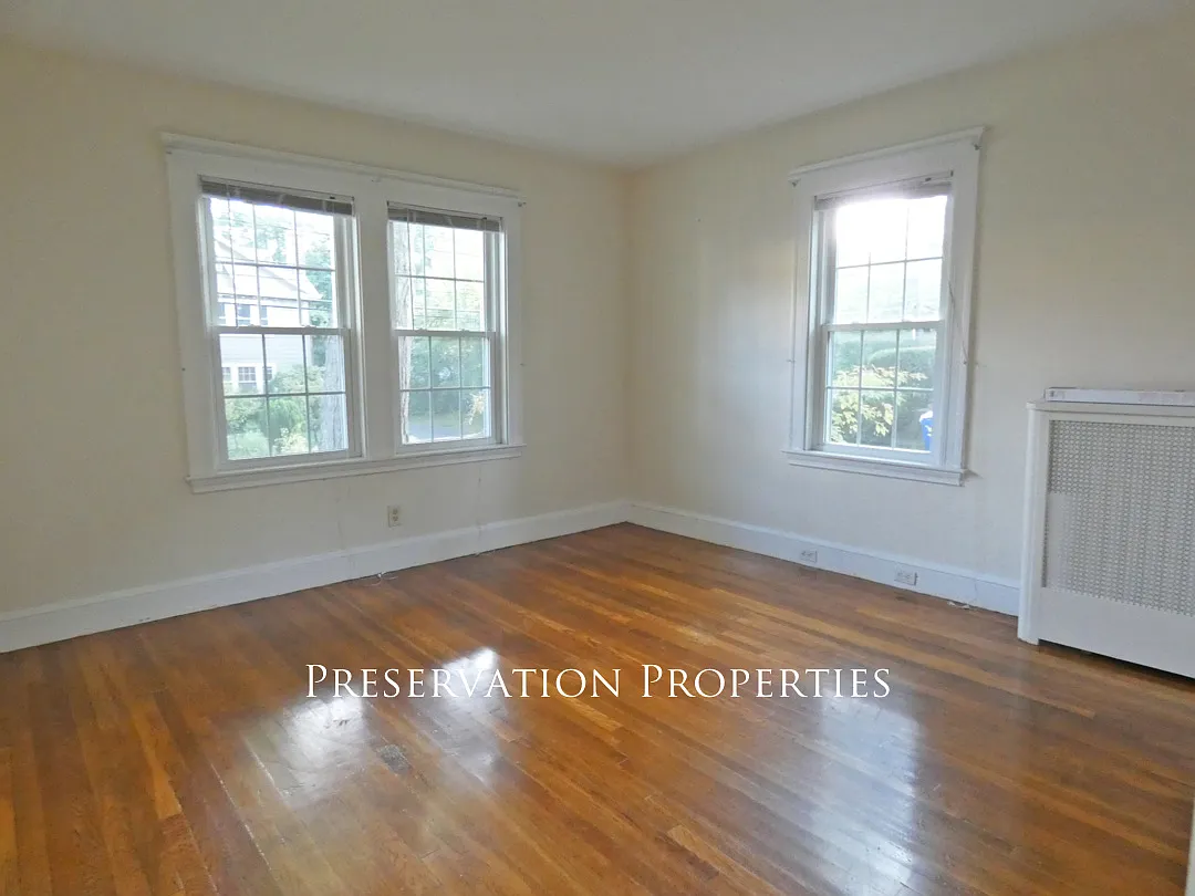 2 bed, 1100 sqft, $3,400 — Photo 4
