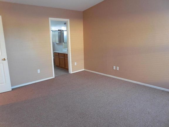 5th image of 10762 W Windsor Ave