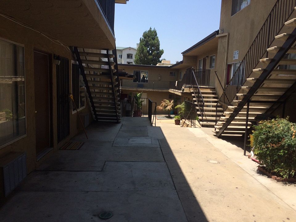 2nd image of 4330 53rd St APT 13