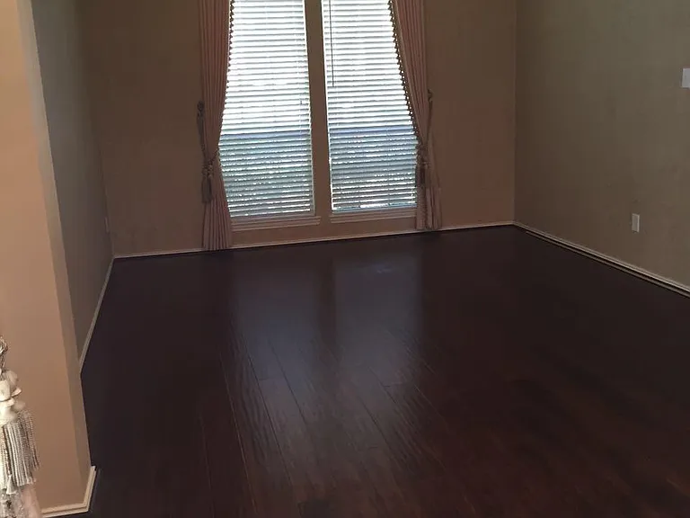 2114 Madewood Dr — Photo 2