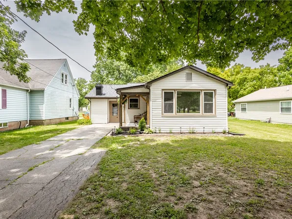 309 S Saint John St, Bethany, IL 61914