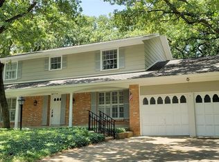802 Live Oak Ln, Arlington, TX 76012