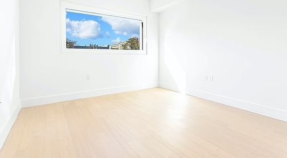 5th image of 542 W 153rd St APT 406