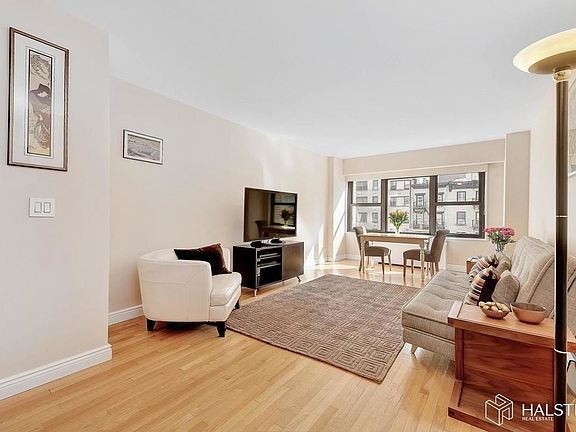 2nd image of 560 3rd Ave #2G