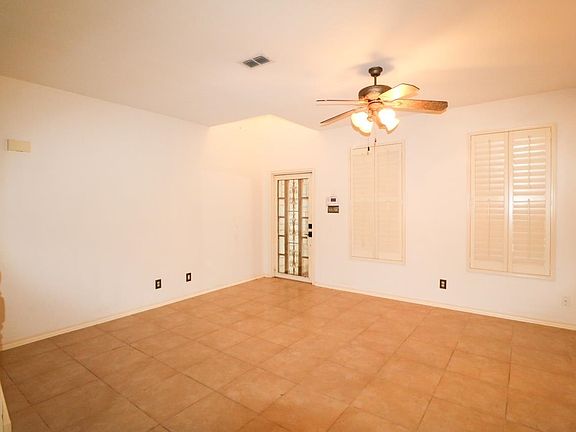 3rd image of 1250 Longhorn Dr