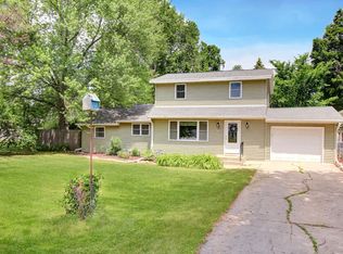 W1366 Fairview Rd, Genoa City, WI 53128