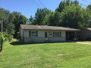 406 W Saint Louis St, Aurora, MO 65605