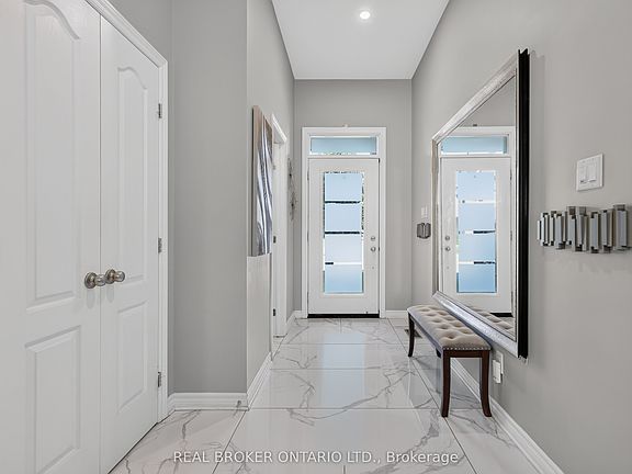 3rd image of 609 Egret Way