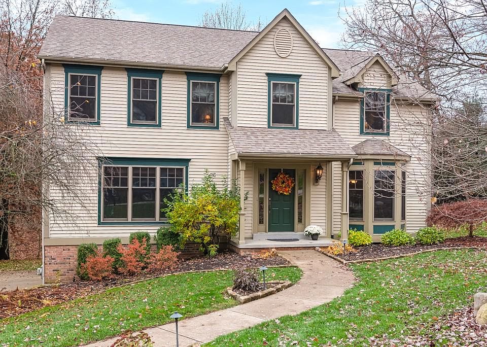 1st image of 210 Elmhurst Cir