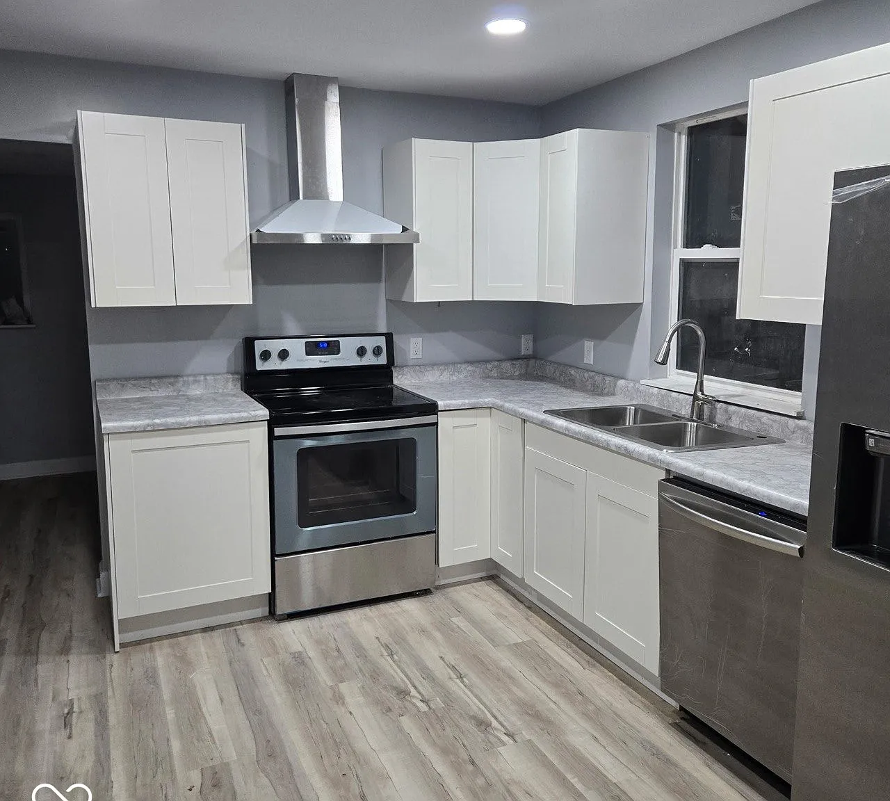 3 bed, 1.5 bath, 960 sqft, $1,400 — Photo 3