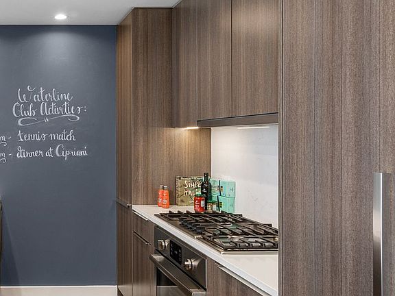 3rd image of 645 W 59th St APT 1005