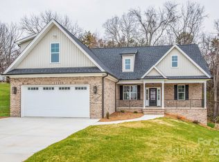 149 Beauchamp Oaks Ct, Advance, NC 27006