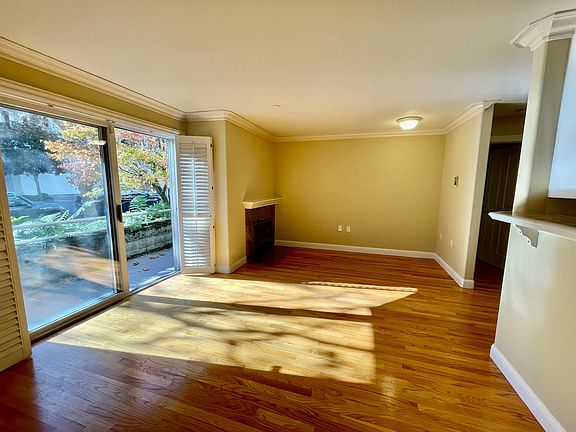 4th image of 2016 Pacific Ave APT 102