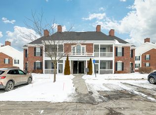 1062 W Summerfield Glen Cir #70, Ann Arbor, MI 48103