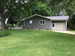 204 Water St N, Fairbank, IA 50629