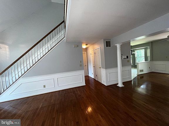 5th image of 300 Althea Ct