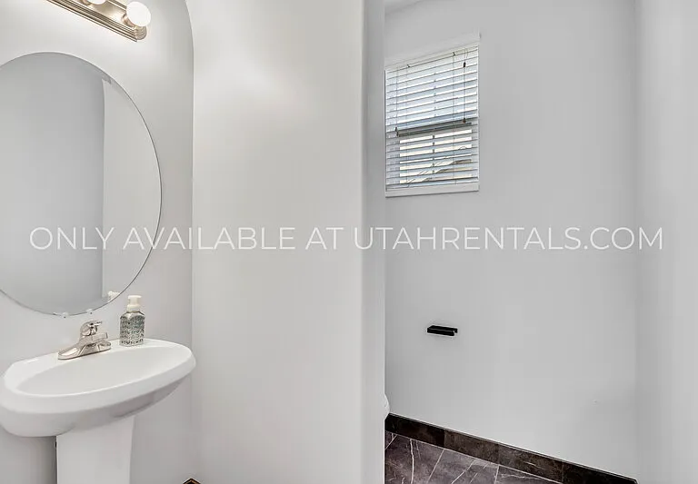 928 Chelsea Ln — Photo 19