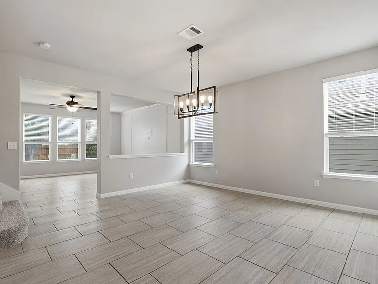 113 Bastian Ln — Photo 5