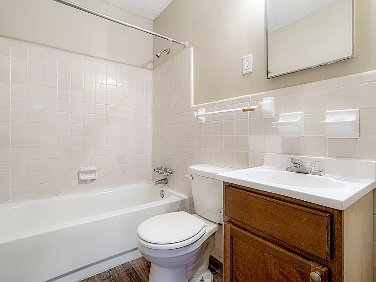 Sherwood Flats — Photo 4