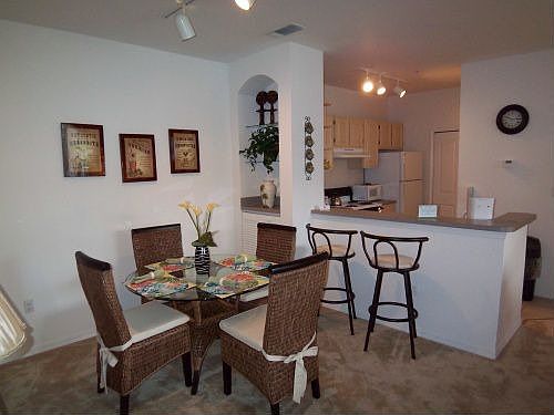 DINING ROOM/KITCHEN