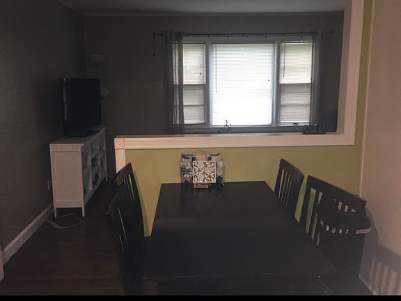 4th image of 6118 Buena Vista St