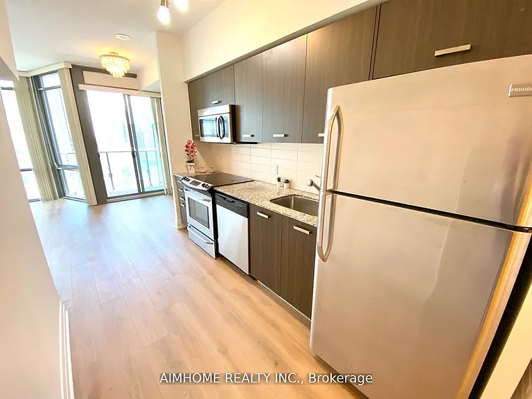 832 Bay St #2007 — Photo 16